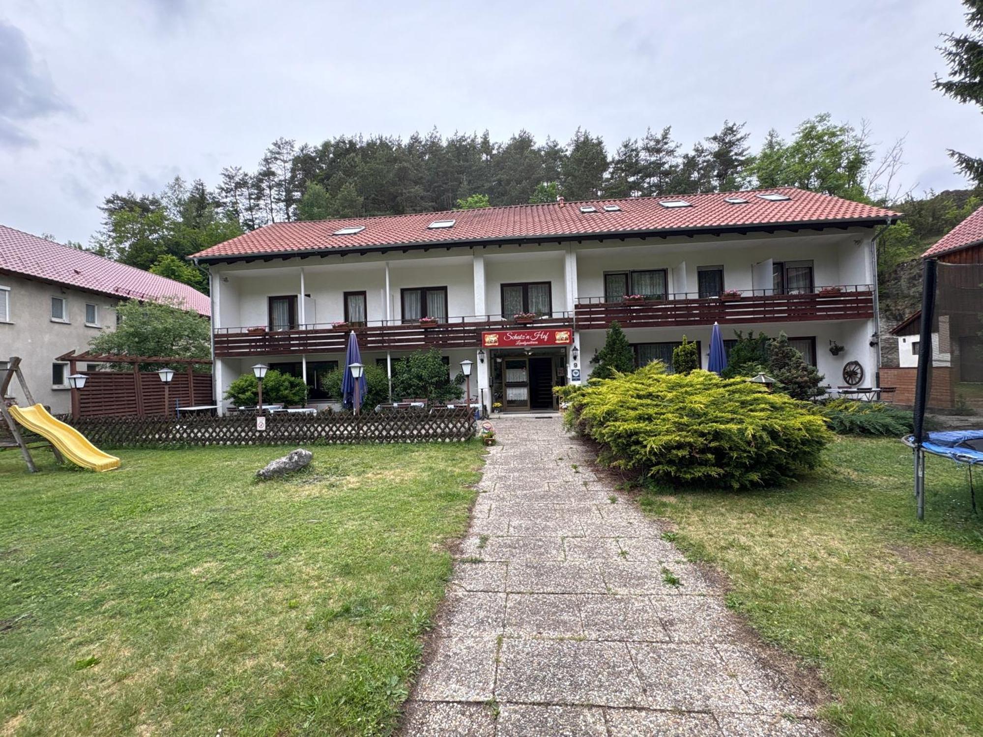 Landhaus Schatzn Hof *